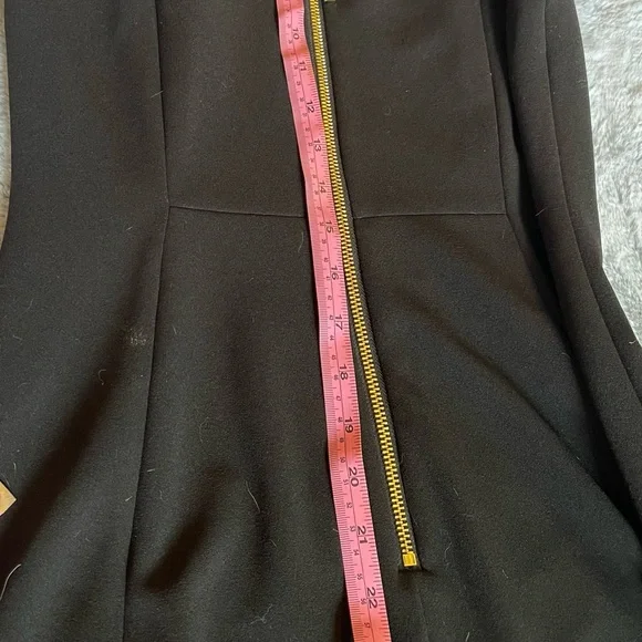 Classic Calvin Klein Seamed Sheath Midi Dress with Bow in Size 4 - Picture 13 of 14